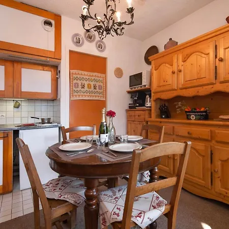 Sleeps 2 Chamonix